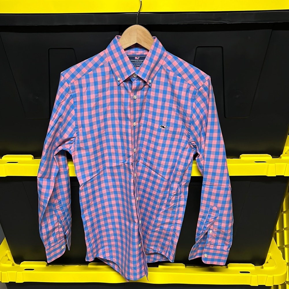 VV shirt